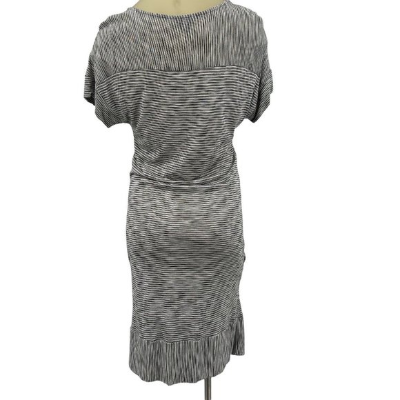 Lucky Brand Knit Dress Women's Size Medium Gray Striped Pockets Short Sleeve - Picture 5 of 7